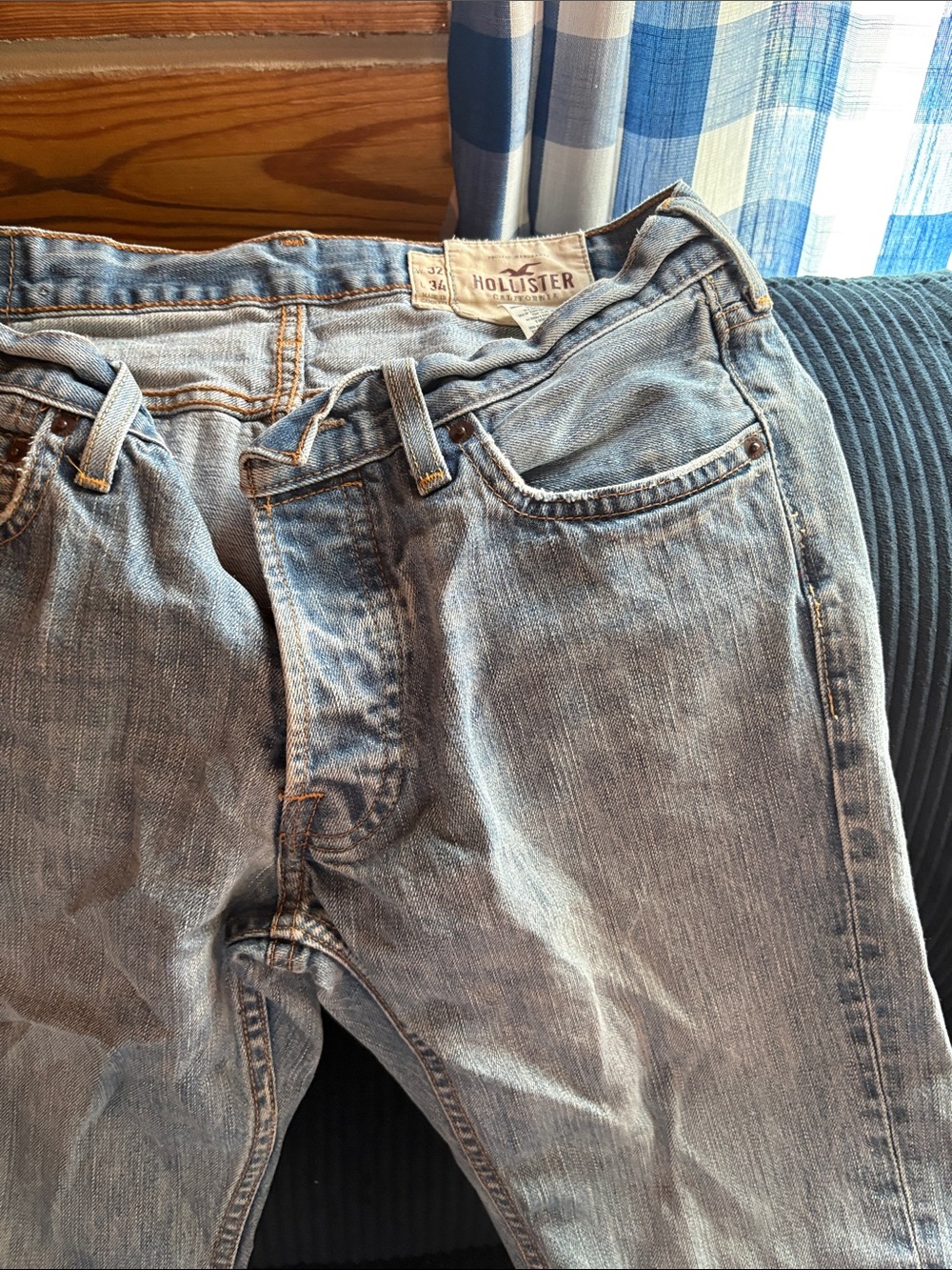 Hollister Men's Light Blue Relaxed Jeans